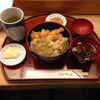 天丼(寿司・割烹 三平 （すしかっぽうさんぺい）)