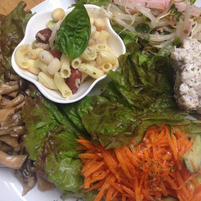 おまかせサラダ(island cafe & bar)