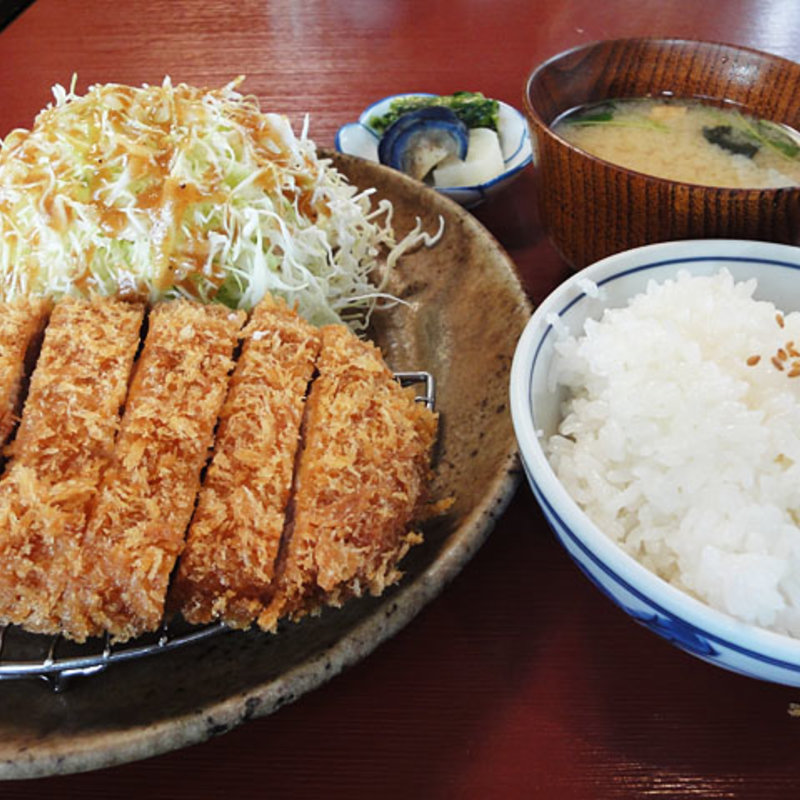 ロースとんかつ定食(鶴亀 )
