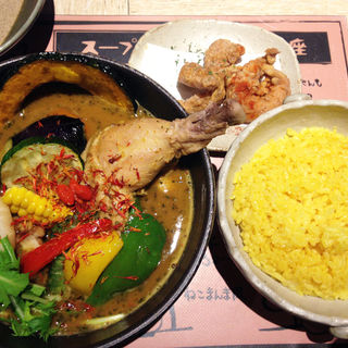 チキンと野菜のスープカレー(薬膳スープカレー・シャナイア （Shania）)