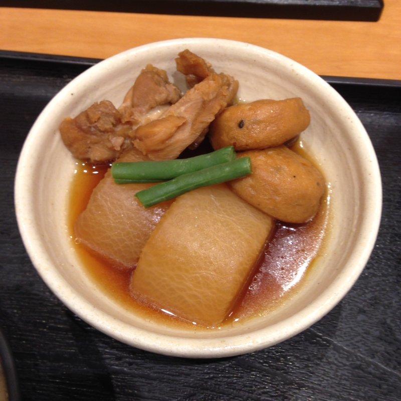 鳥と大根の煮物(大森小町食堂)