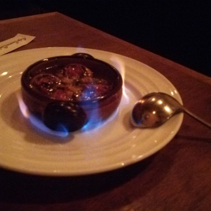 生ハムとマッシュルームのアヒージョ(Cafe Cotton Club 新橋)