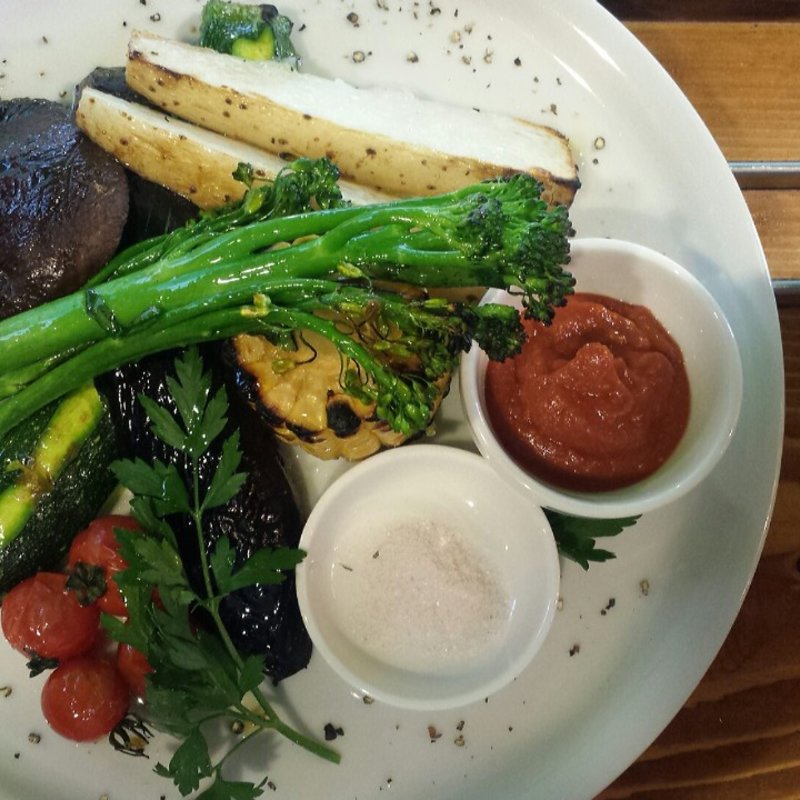 石釜焼き野菜盛り合わせ(イタリアンバル 山賊パッパリーネ （イタリアンバル サンゾクパッパリーネ）)