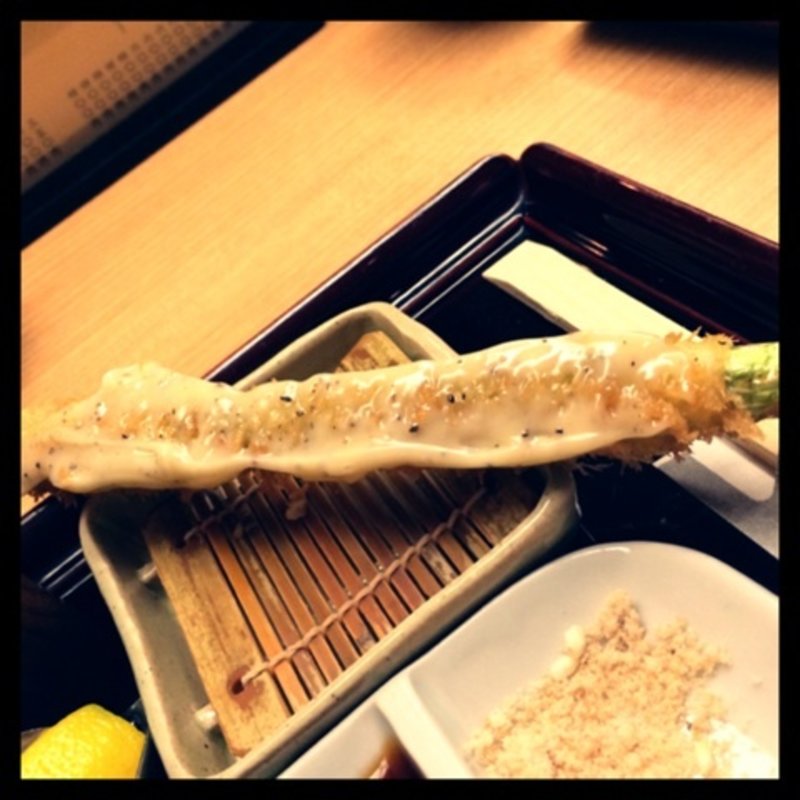 アスパラ肉巻き(新宿　立吉)