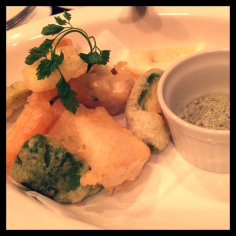 アボカドチーズフリット(Cafe Lounge SUNS 新宿東口店)