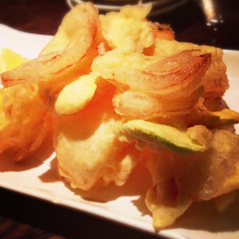 新玉ねぎとそら豆のかき揚げ(かくれみの )