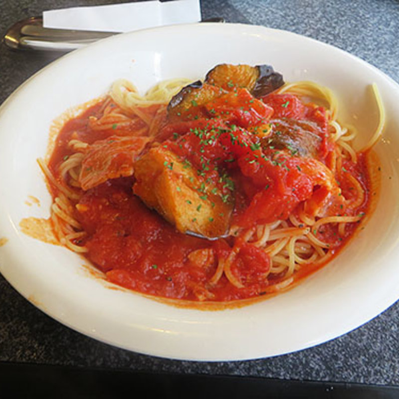 ナスベーコントマトソースパスタランチ(パスタの店アロマ)