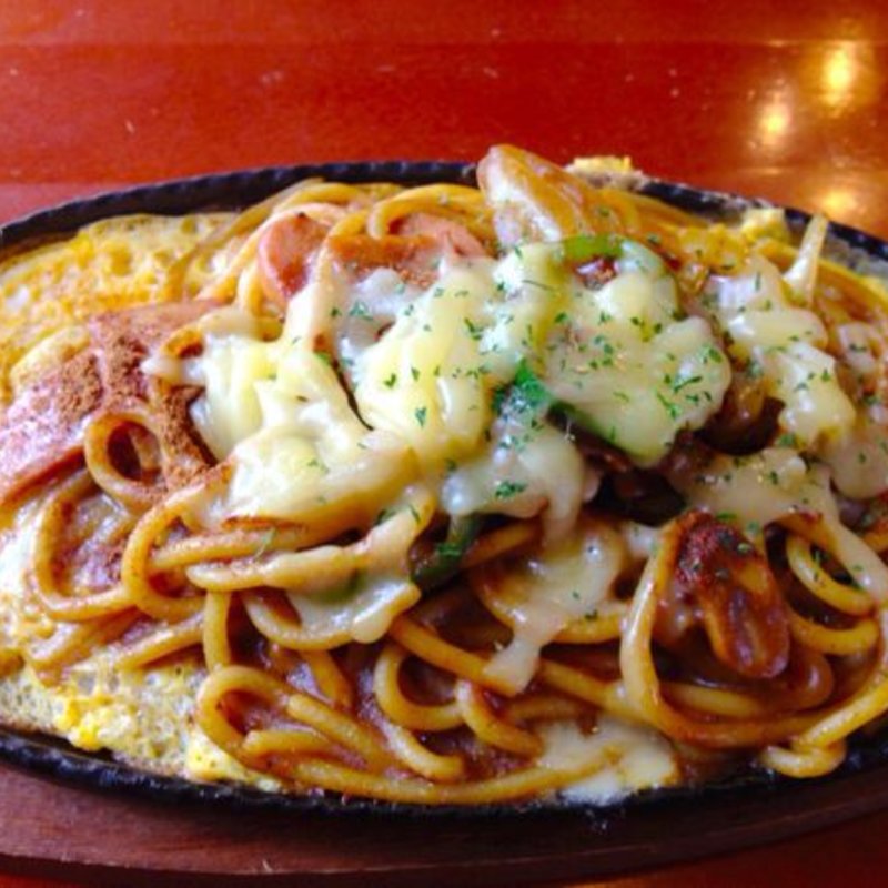 とろ〜りチーズの鉄板カレーナポリタンスパゲッティ(ブリオカフェ)