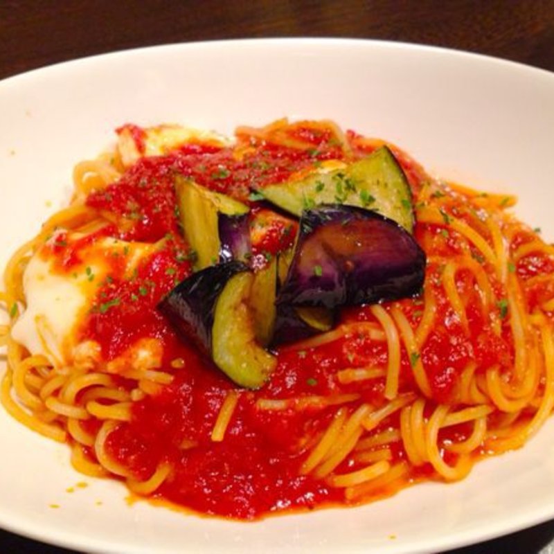 モッツアレラとナスのトマトソース(蔵deパスタ （くらでぱすた）)