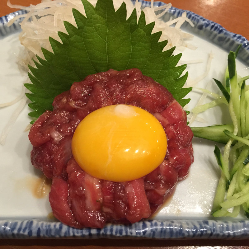 桜ユッケ(焼肉 山陽 下赤塚店)