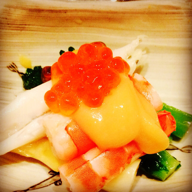 会席特別コース  海老とイクラの酢味噌和え(北新地君しま)