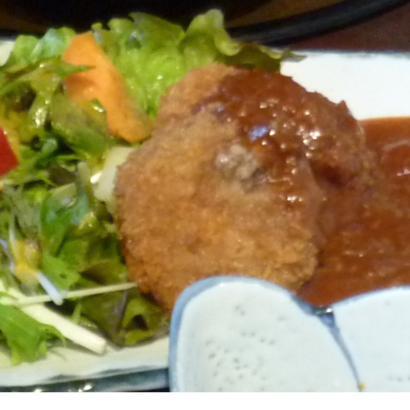 和牛あらびきメンチカツ定食(くすくす 大船)