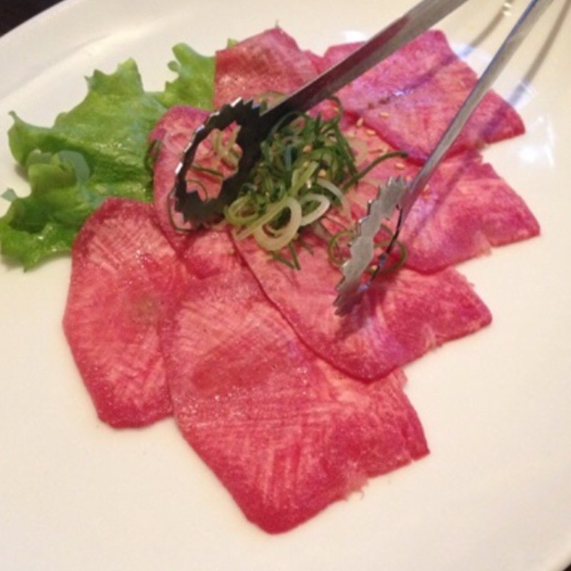 ネギ塩タン(創作焼肉 神戸 牛乃匠)