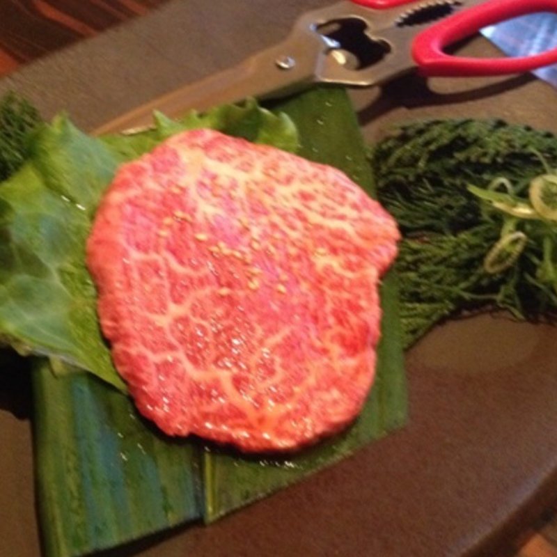 ももステーキ(創作焼肉 神戸 牛乃匠)