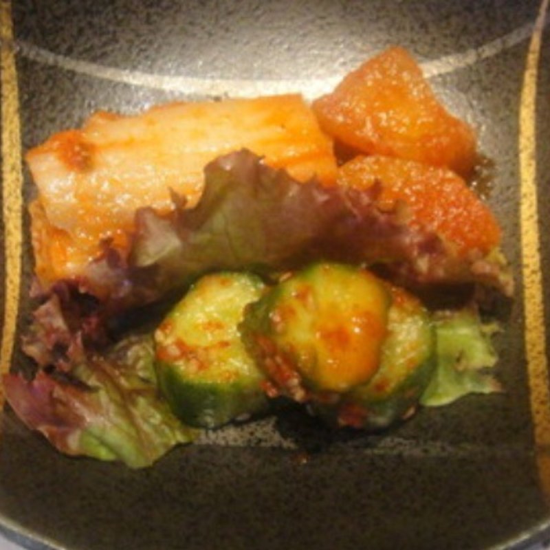 キムチ盛(創作焼肉 神戸 牛乃匠)