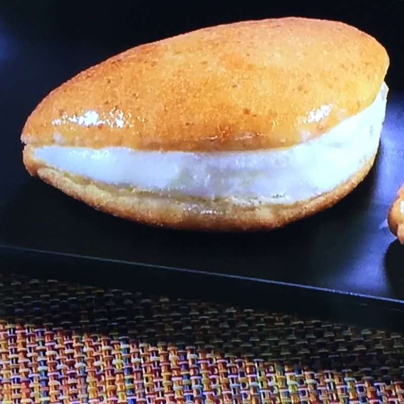 ジャージー牛乳アイスぱん(やさしい風 )