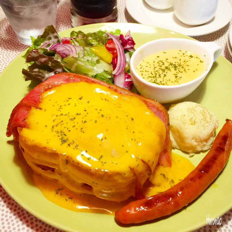 エッグベネディクトW(Milk Boy Mafia)