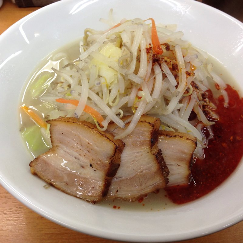 鶏ぶた辛タンメン(富白)