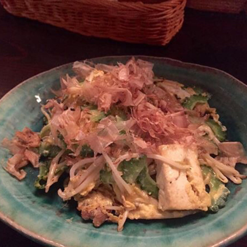 ゴーヤチャンプル(空飛ぶこぶたや)