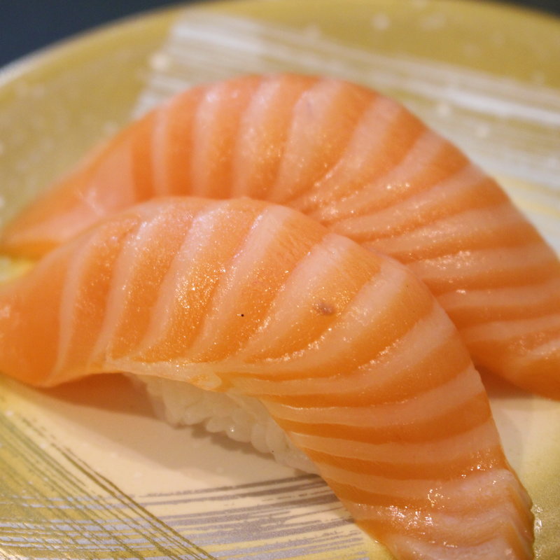 生サーモン(まぐろ問屋 三浦三崎港 横浜ワールドポーターズ店)