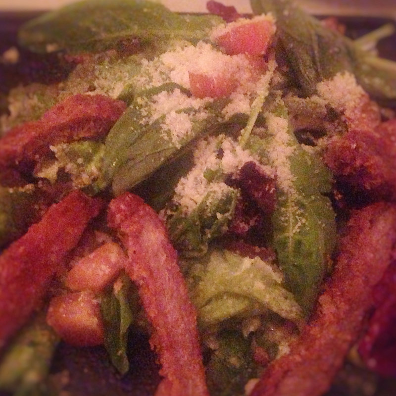  カリカリポークとルッコラ・フレッシュトマトのサラダ	(マーサーカフェダンロ)