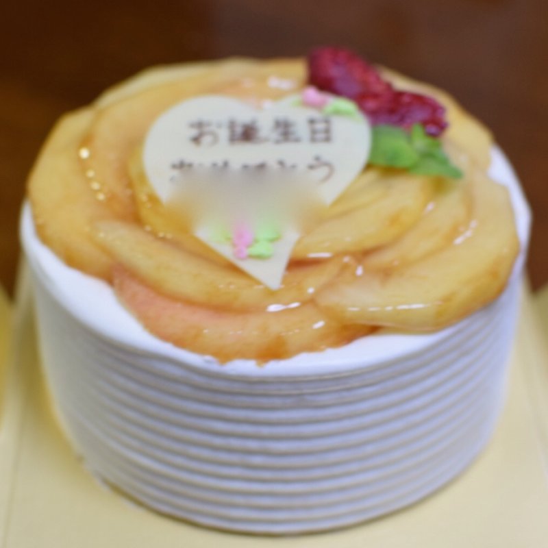 桃のショートケーキ(ウィーン菓子工房 リリエンベルグ)