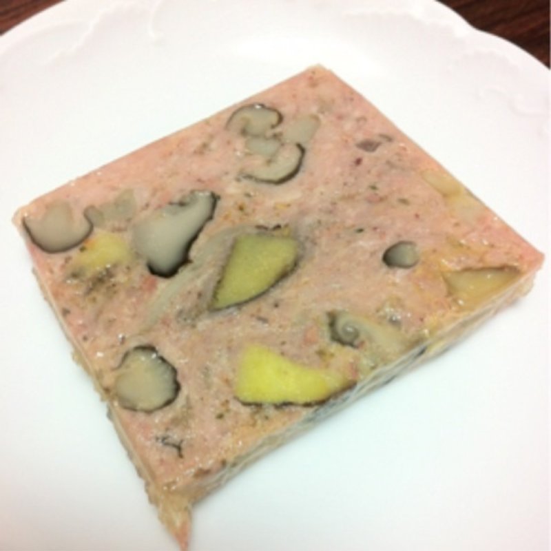 テリーヌ　チキンとさつまいも(レ・グルモンディーズ)