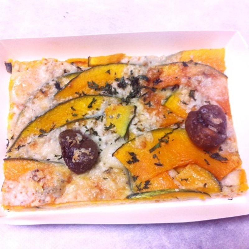 かぼちゃと栗とゴルゴンゾーラのフォカッチャ(ゴントラン・シェリエ （GONTRAN CHERRIER TOKYO）)