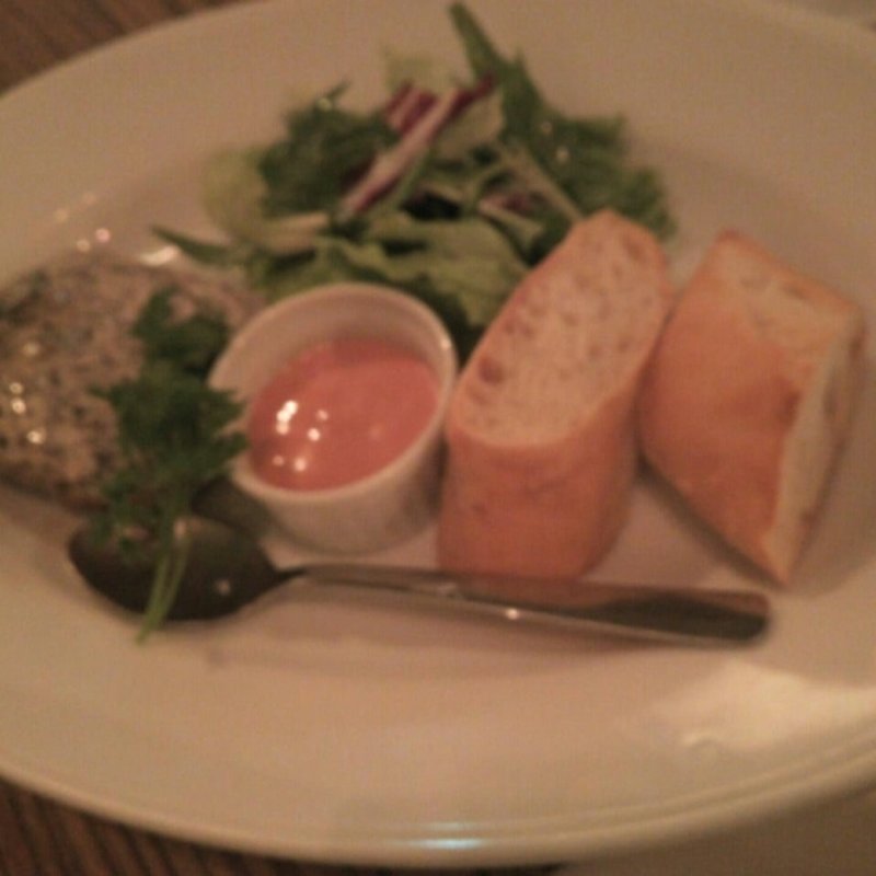 ゴマとゴルゴンゾーラのテリーヌ(holy （ホーリー）)