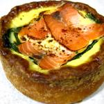 ノルディックサーモンとほうれん草のキッシュ(ラトリエドミニク・サブロン　新宿店)