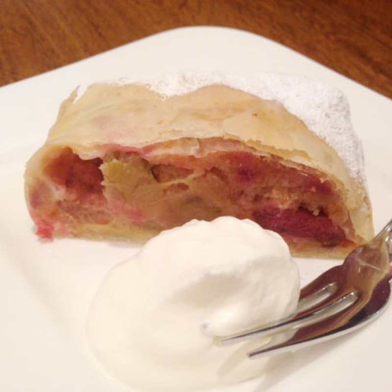 ルバーブシュトゥルーデル(ノイエス （Neues）)