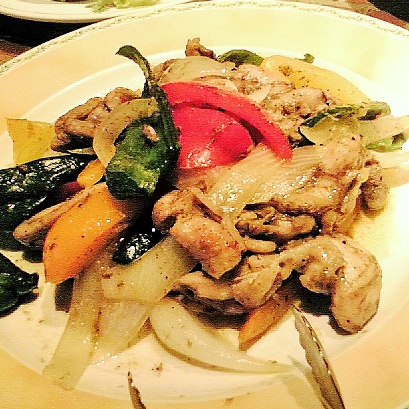 チキンの電撃ピリ辛炒め(ラティーノ)