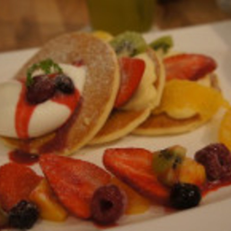 季節のフルーツミルフィーユパンケーキ(マチルダ （Matilda）)