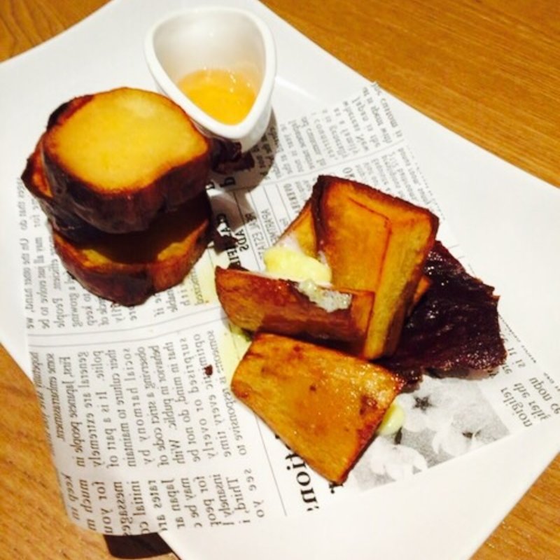 さつま芋のフライ、バターと蜂蜜かけ(WOOL HOMMACHI BEER ARCADE)