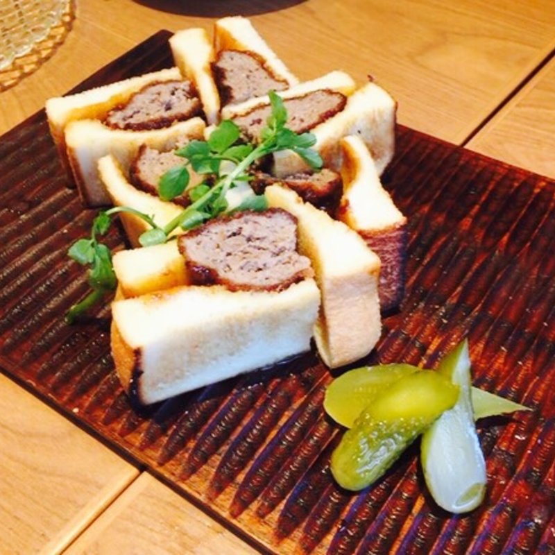 揚げたてオリジナルミンチ(WOOL HOMMACHI BEER ARCADE)