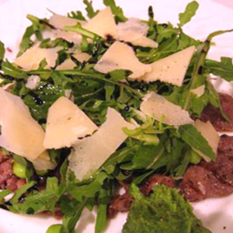 和牛のサッとグリル青野菜とルッコラパルメザンチーズ(小林食堂)