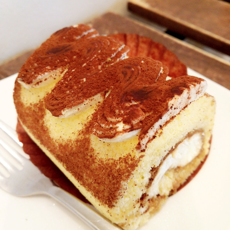 ティラミスロール(芦屋CAFELaBo)