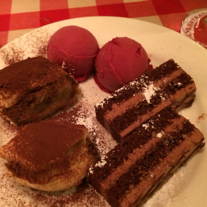 ドルチェの盛り合わせ（2人前）(炉端イタリアン ICORIBI 堂島)