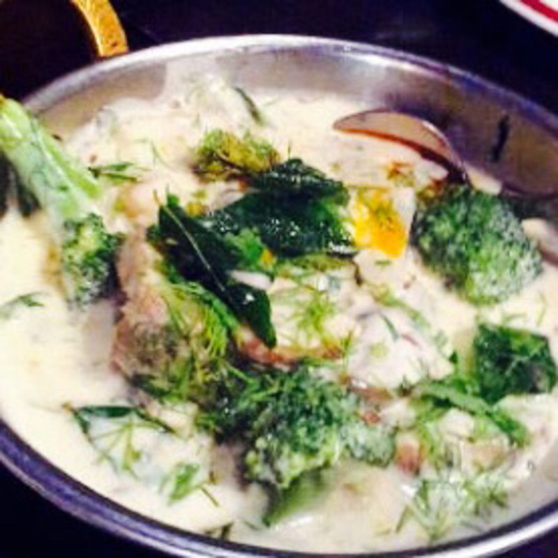 ブロッコリーのホワイトカレー(ダバインディア （Dhaba India）)