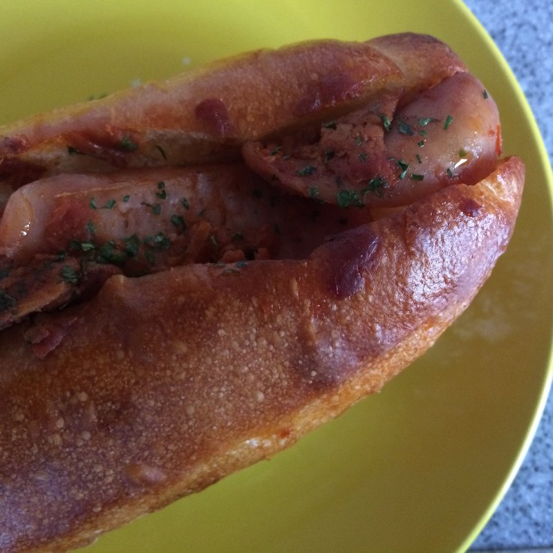 ピリ辛ウィンナーパン(しげくに屋55ベーカリー 吉祥寺店 )