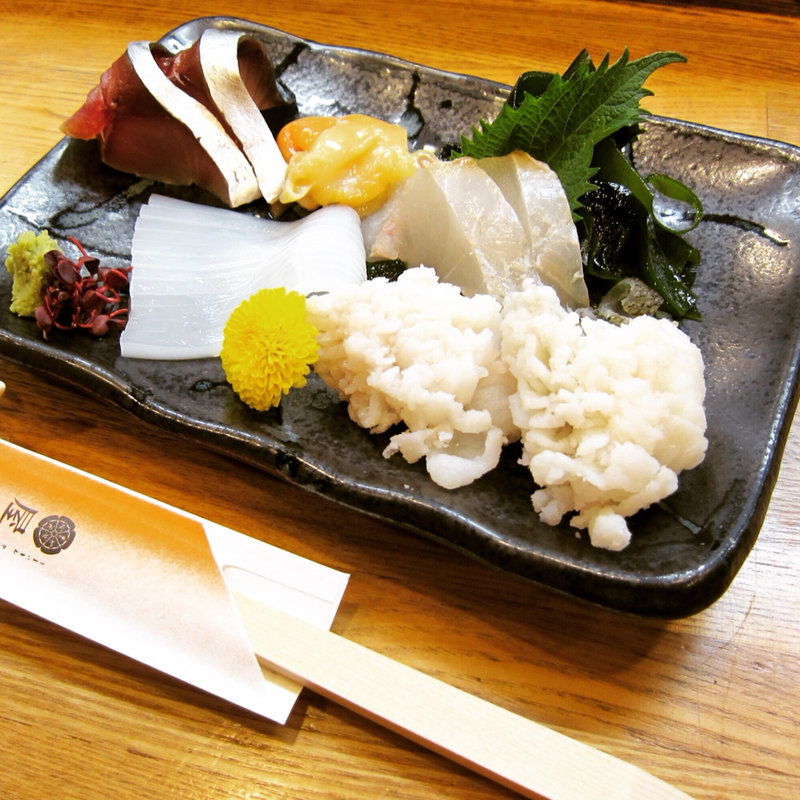 旬の刺身の盛り合わせ(たかと)