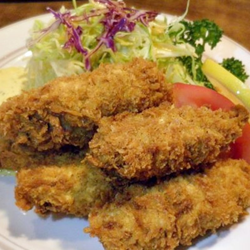 カキフライ定食(キッチン 友)