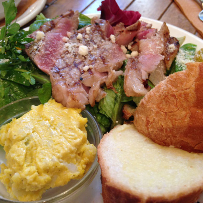 ステーキサラダ(カフェ＆バー ポコリット)