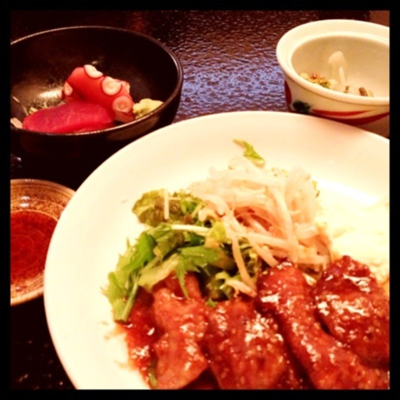 鮪炙り丼(鮨 でですけ )