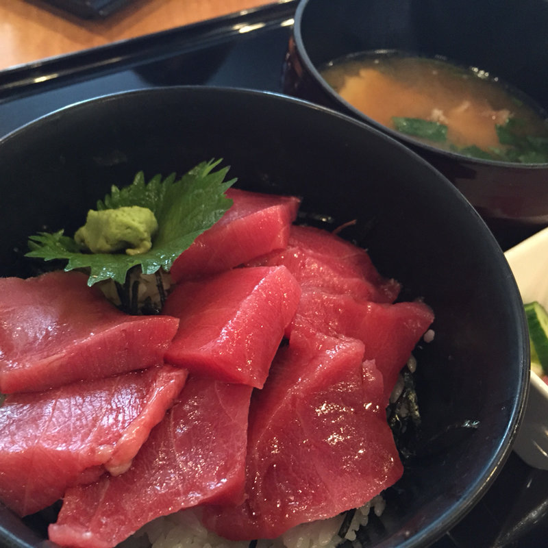 まぐろ丼(海鮮炉端  まる徳)