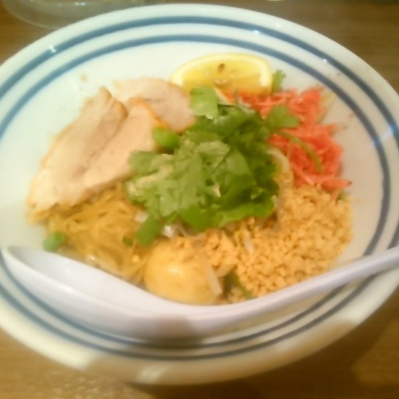 タイのあぶらそば(バンコク屋台 カオサン )