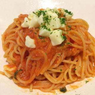 イタリア産完熟トマトてイタリア産モッツァレラチーズのポモドーロ(ドンサバティーニ)