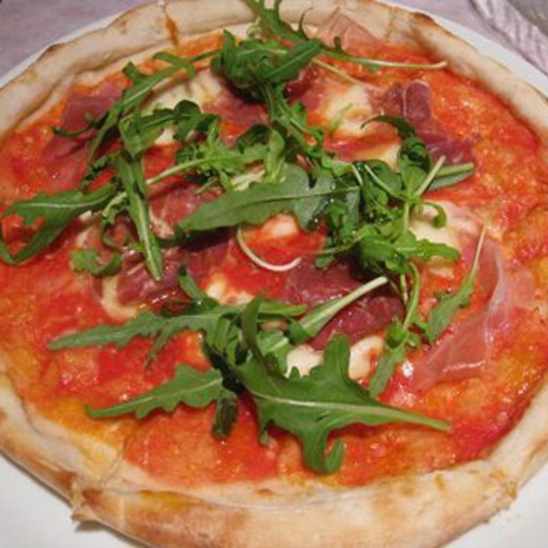 パルマプロシュートとルッコラのピッツァ(RUBY CAFE SHINAGAWA)