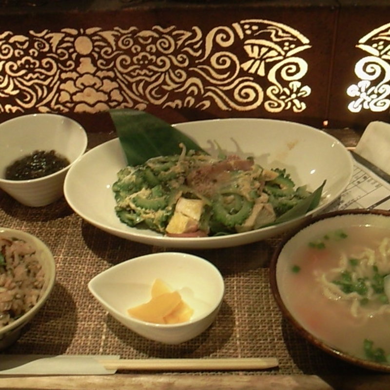 ゴーヤチャンプルーの全部セット(沖縄時間(オキナワタイム))