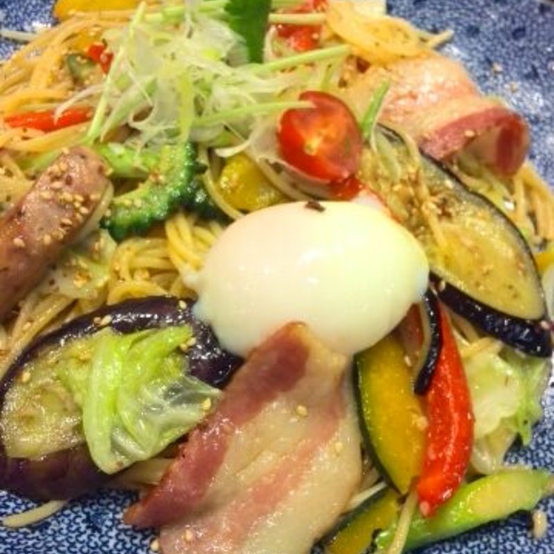 イベリコ豚と夏野菜づくしのよくばりスパゲッティー（醤油バター）(洋麺屋五右衛門 大井町店)